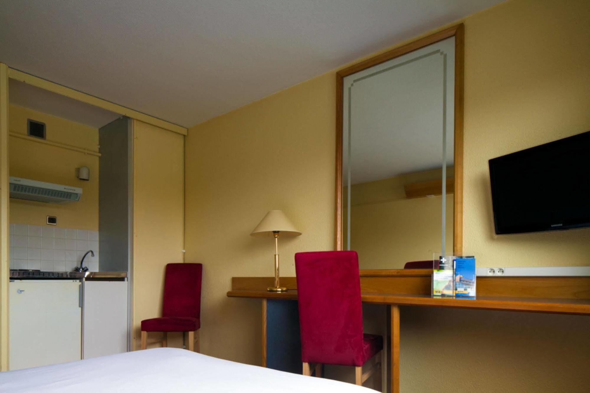 Comfort Hotel Toulouse Sud Рамонвіль-Сент-Ань Екстер'єр фото